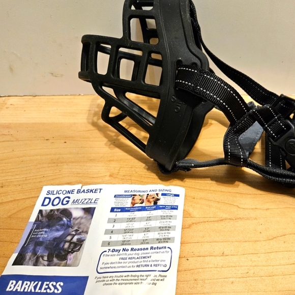 Barkless Soft Basket Silicone Muzzle for Dogs - black, size 5 (Snout 13.5-14.5") - Picture 7 of 8